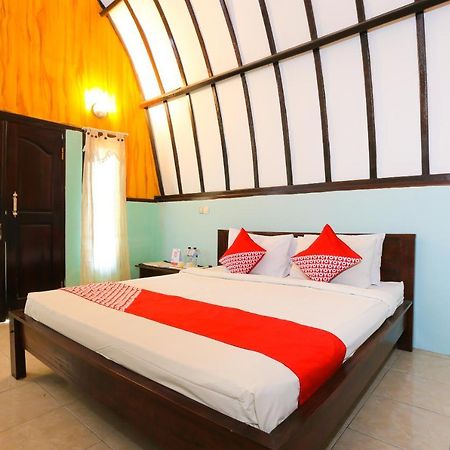 โอโย 1365 ซันไรส์ ลุมบุง Hotel กีลีตราวางัน ภายนอก รูปภาพ